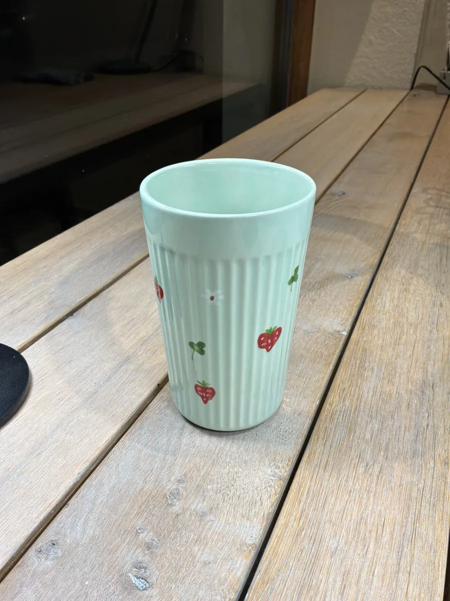 Rillenbecher - handbemaltes Unikat 085