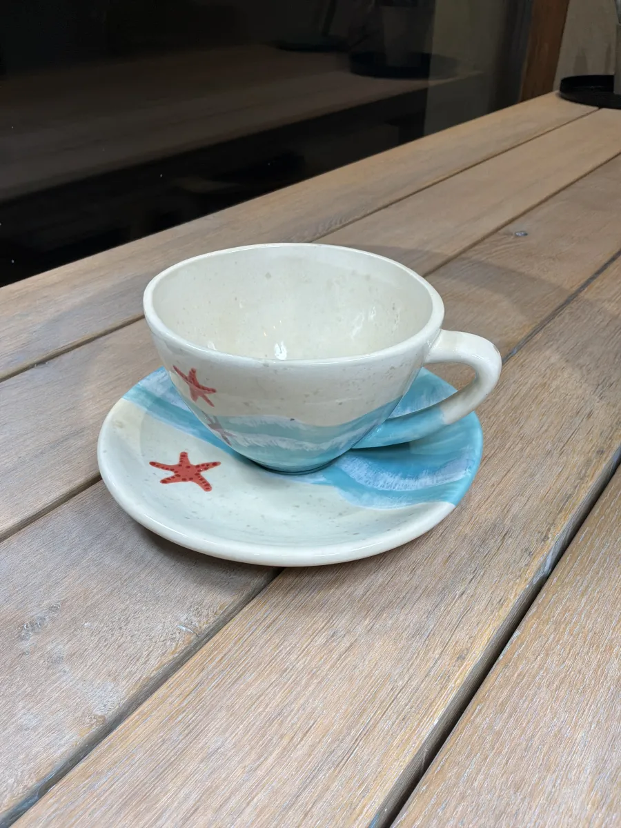 Tasse mit Untertasse – handbemaltes Unikat 084