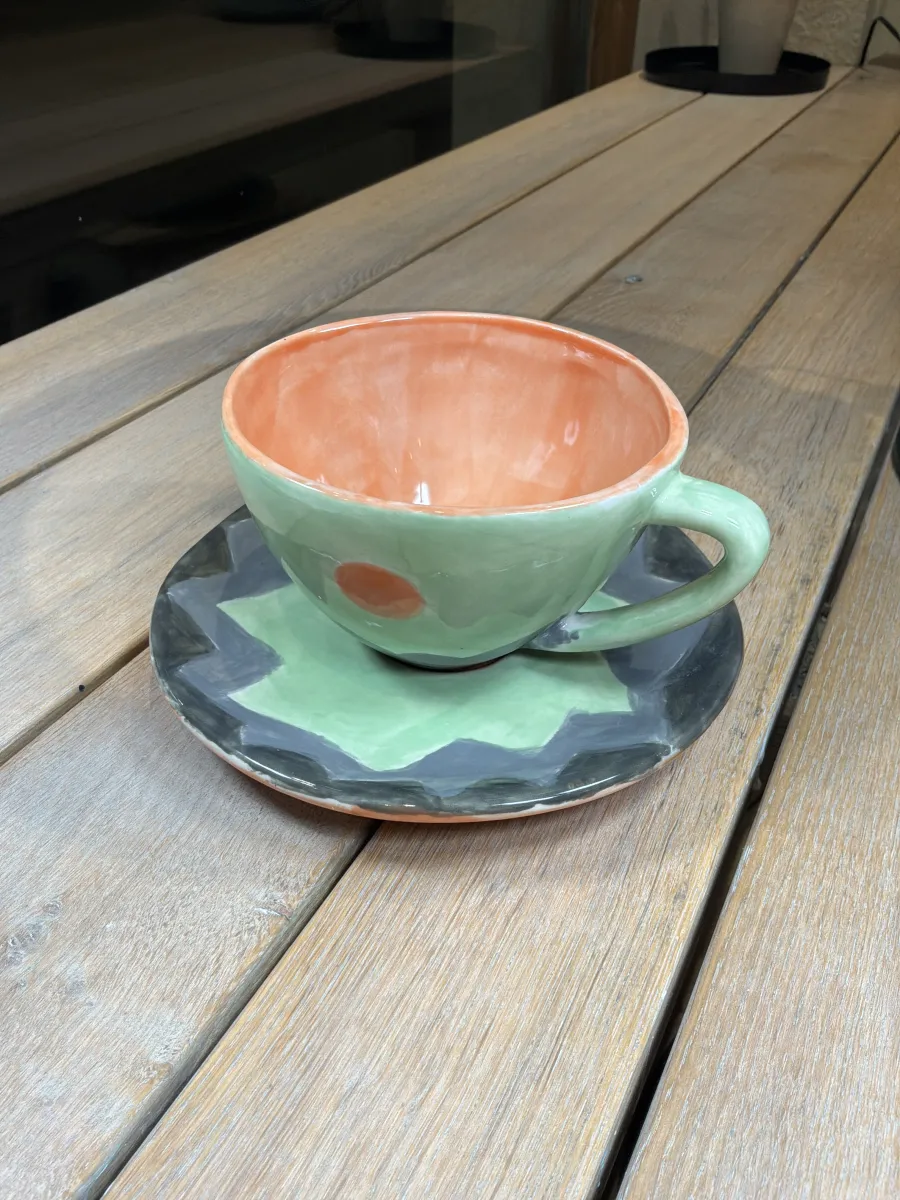 Tasse mit Untertasse – handbemaltes Unikat 089